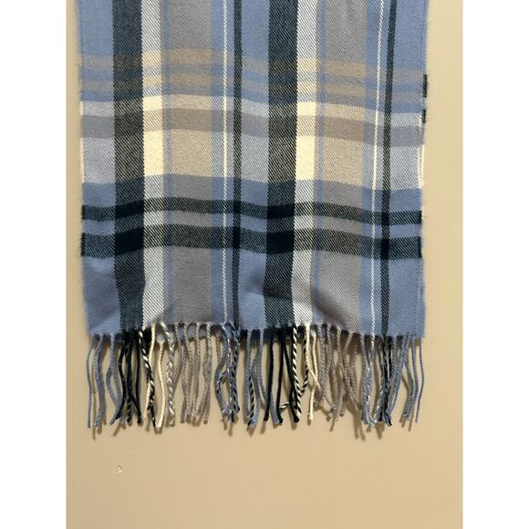 100% cashmere tartan scarf, made in Scotland. - Picture 2 of 3